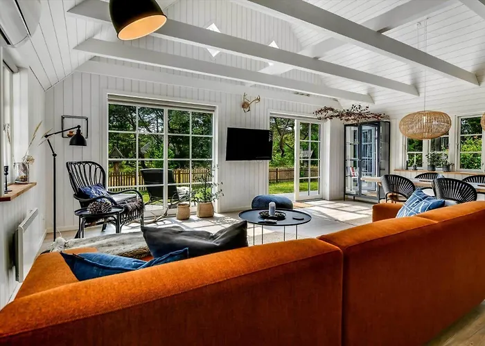 Bv351-blavand-contortavej-3 * Blåvand