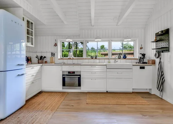 Bv351-blavand-contortavej-3 * Blåvand